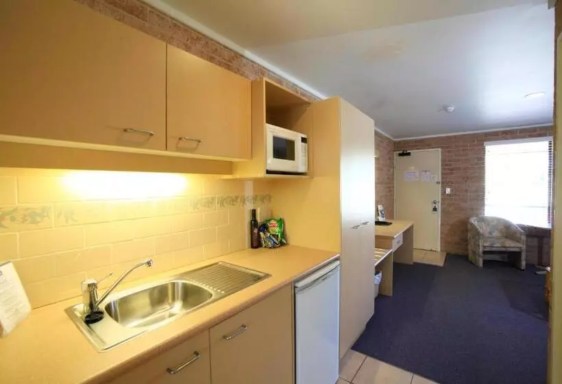 Executive-huone, Macquarie Barracks Motor Inn