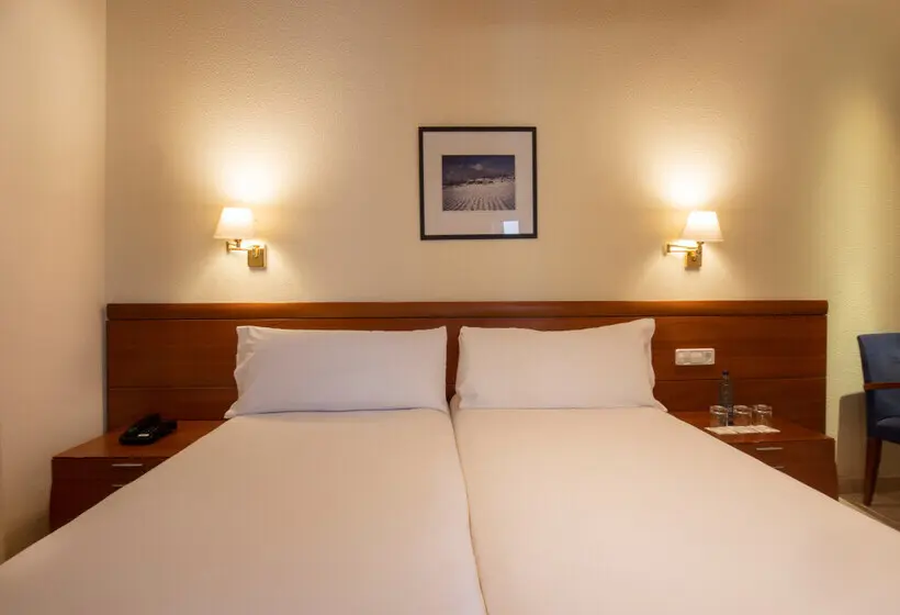 اتاق استاندارد, Oros by Nexta