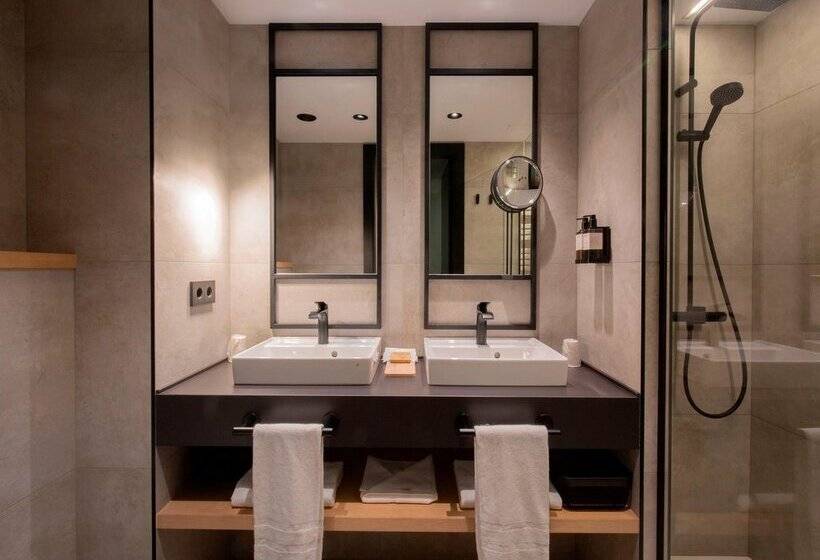 اتاق استاندارد یک نفره, Piolets Soldeu Centre