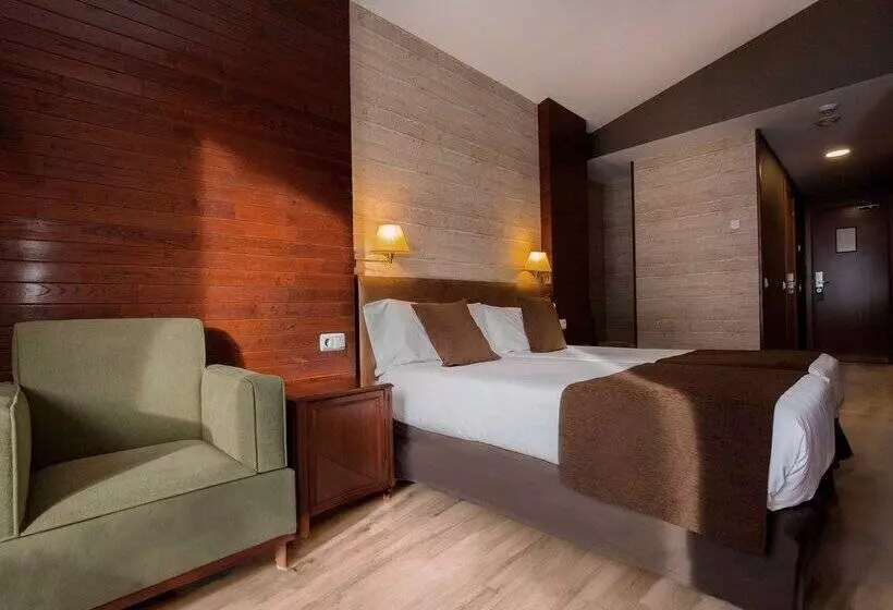 اتاق استاندارد یک نفره, Piolets Soldeu Centre by Nexta