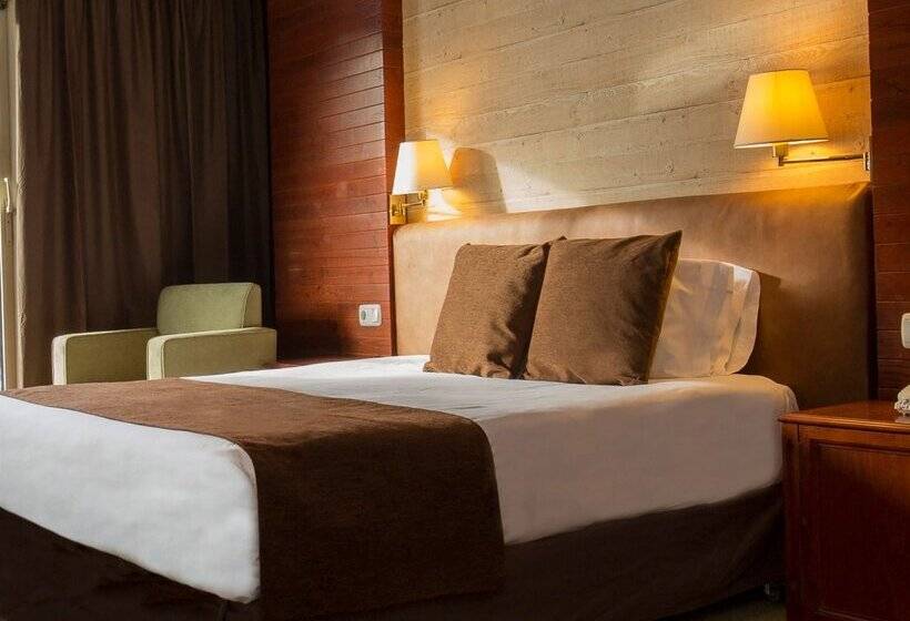 اتاق استاندارد یک نفره, Piolets Soldeu Centre by Nexta