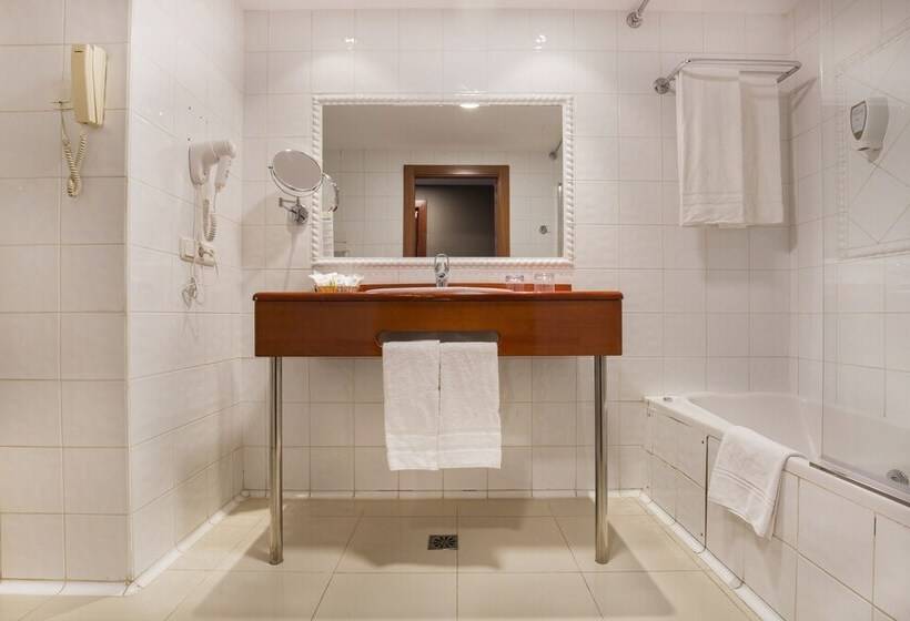 اتاق استاندارد چهار تخته, Piolets Soldeu Centre by Nexta