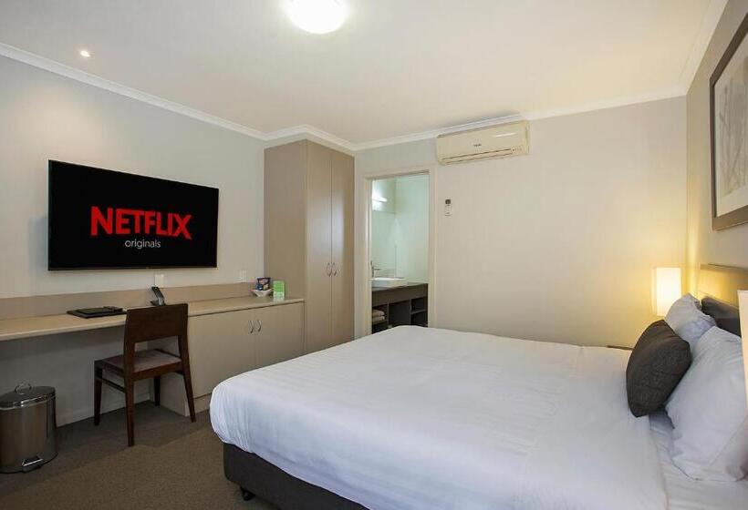 اتاق لوکس با تخت بزرگ, Elm Tree Motel