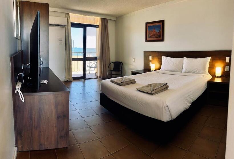 اتاق لوکس با چشمانداز دریا, Hedland