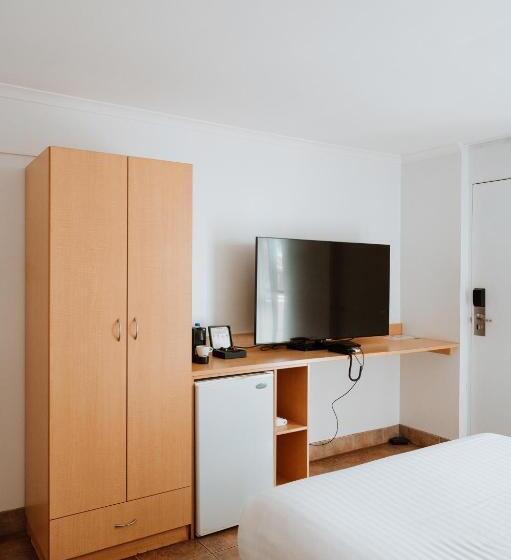 Economy Studio, Hedland