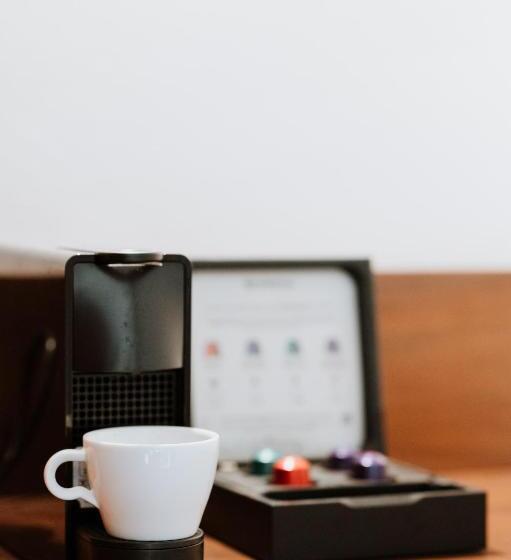 Economy Studio, Hedland