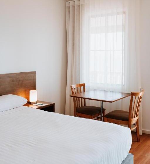 Economy Studio, Hedland