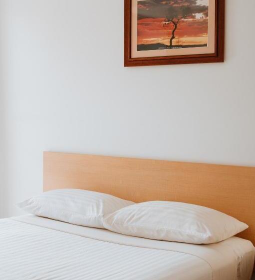 Economy Studio, Hedland