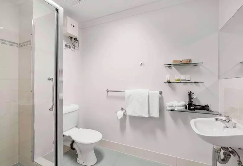 سوئیت خانوادگی اقتصادی, Metro Hotel Perth City