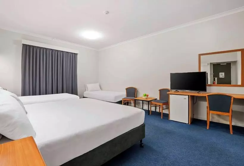 سوئیت خانوادگی اقتصادی, Metro Hotel Perth City