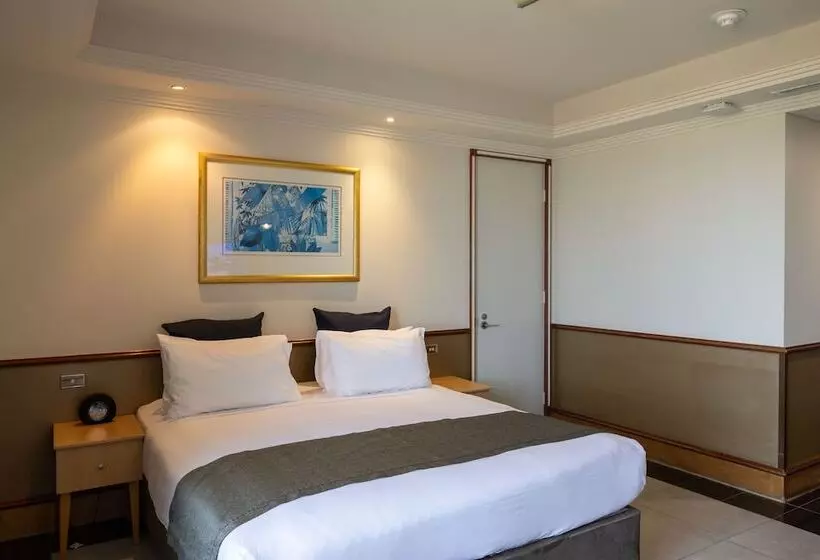 اتاق لوکس با چشم‌انداز دریا, Mindil Beach Casino Resort