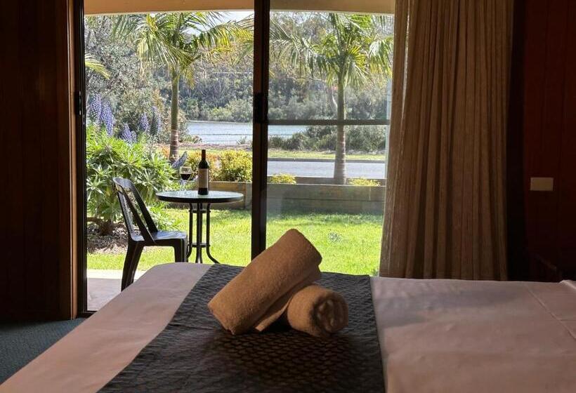 스탠다드 룸 킹사이즈 침대, Lakeside Motel Waterfront