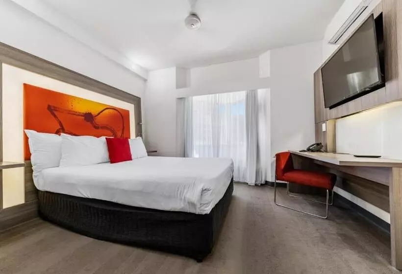 2 Bedroom Apartment with Views, Novotel Darwin Cbd