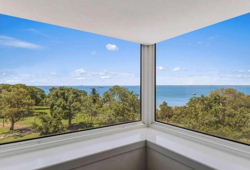 クイーンサイズベッドのスタンダードルーム, Novotel Darwin Cbd