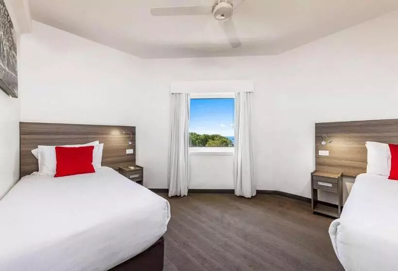 2 Bedroom Apartment with Views, Novotel Darwin Cbd