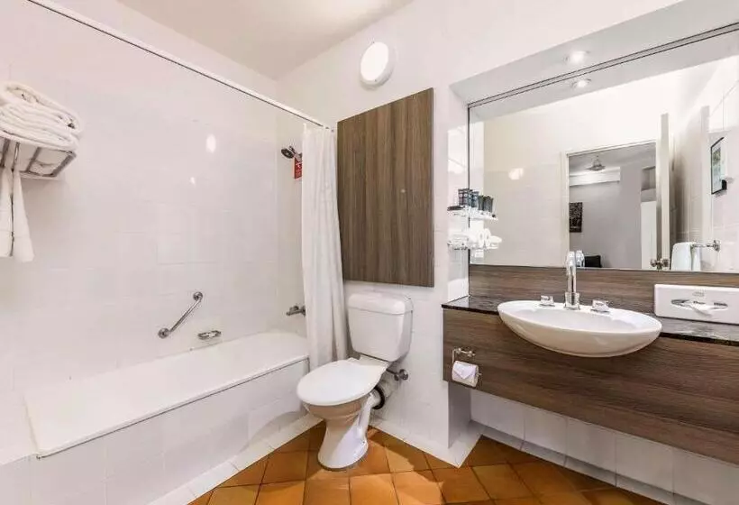 2 Bedroom Apartment with Views, Novotel Darwin Cbd