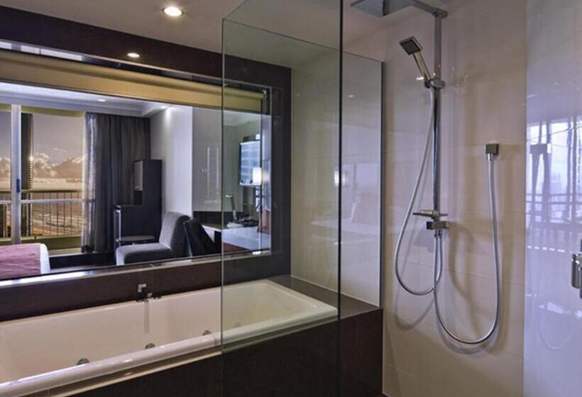 اتاق اجرایی با تخت بزرگ, Novotel Surfers Paradise