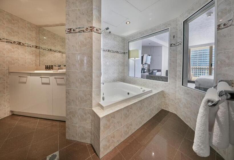 اتاق سوپریور با تخت بزرگ, Novotel Surfers Paradise