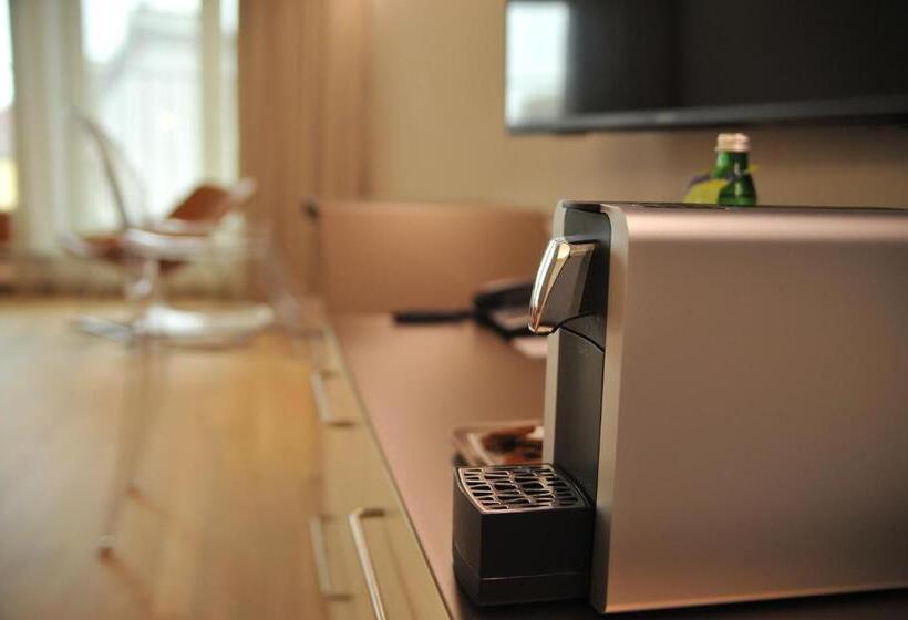 经济房, Boutique Hotel Hauser