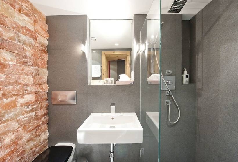 スタンダードルーム, Boutiquehotel Weisses Rössl