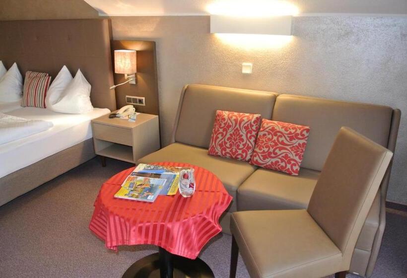 غرفة كمفورت مع بلكونة, Dei Hotel Schönblick