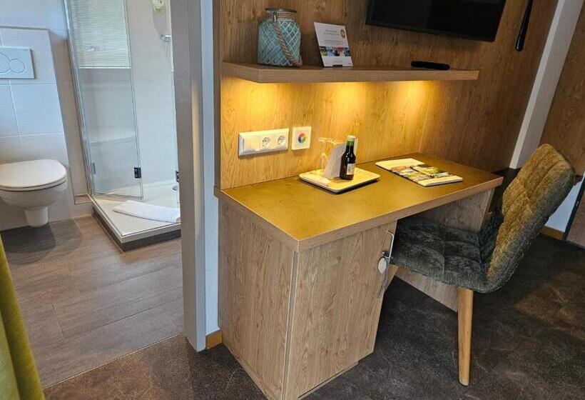 غرفة قياسية فردية مزودة بشُرفة, Dei Hotel Schönblick