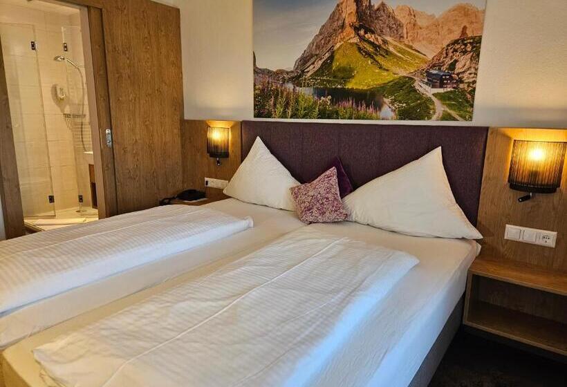 غرفة إقتصادية, Dei Hotel Schönblick