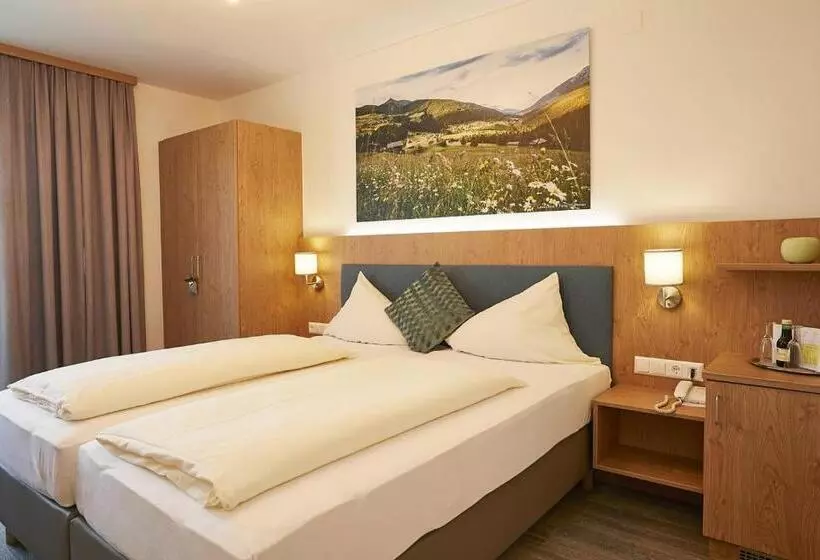 اتاق اکونومی, Dei Hotel Schönblick