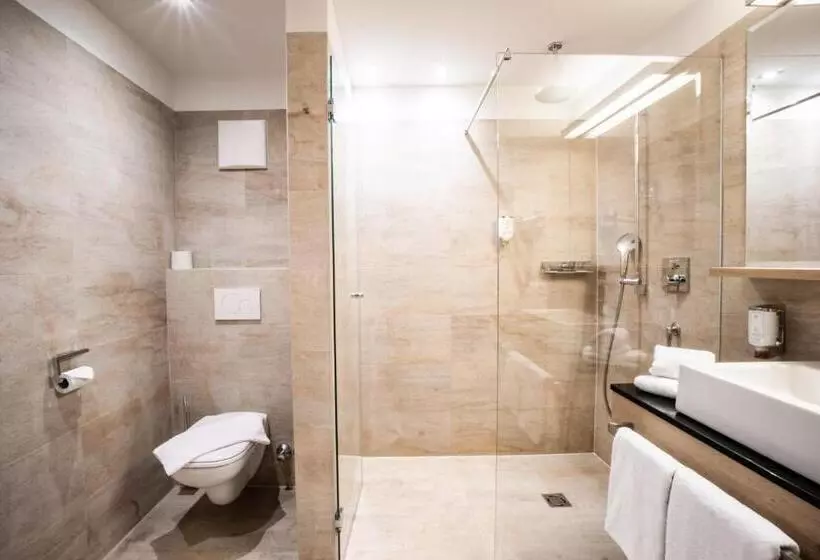 اتاق لوکس خانوادگی, Hubertushof