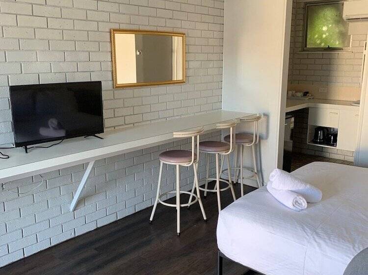 スタンダードルーム, Wattle Motel