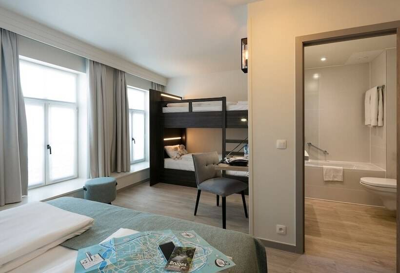 패밀리 룸, Martin's Brugge