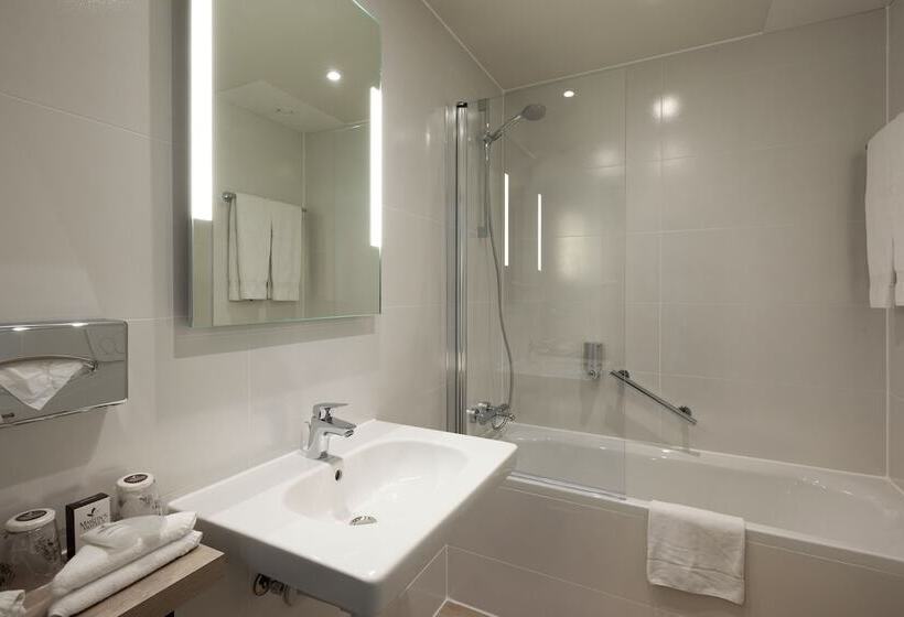 스탠다드 트리플 룸, Martin's Brugge