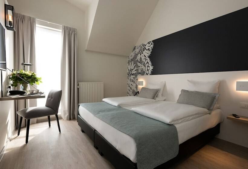 스탠다드 트리플 룸, Martin's Brugge