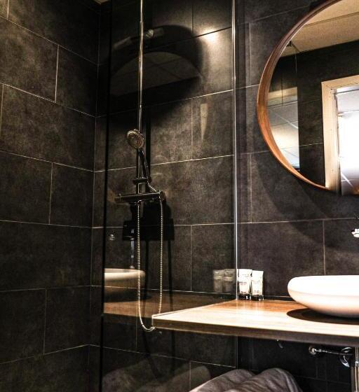 스탠다드 룸, Montovani