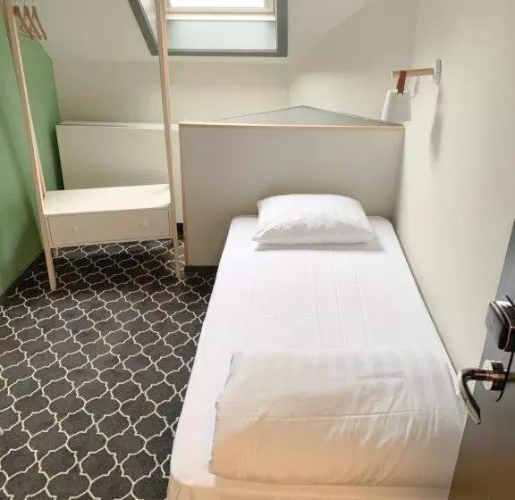 اتاق استاندارد یک نفره, Safestay Brussels Grand Place