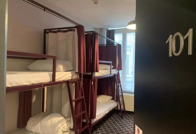 اتاق استاندارد چهار تخته, Safestay Brussels Grand Place