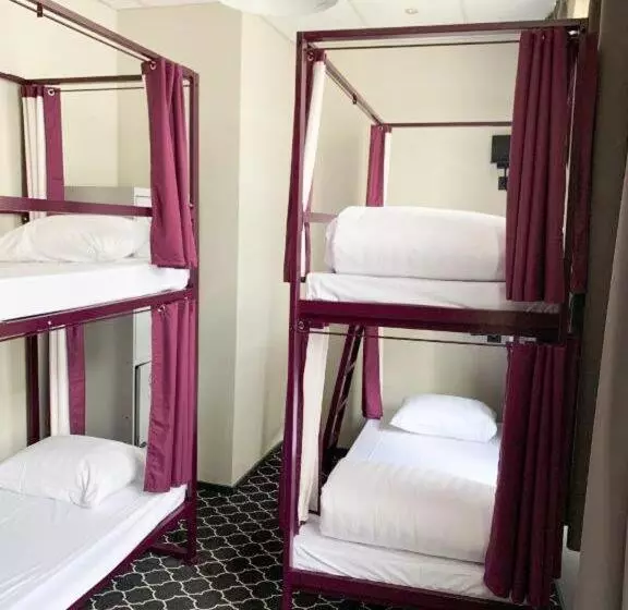 اتاق استاندارد چهار تخته, Safestay Brussels Grand Place