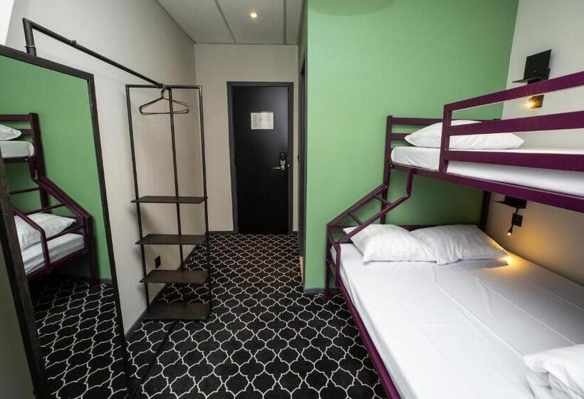 اتاق استاندارد سه نفره, Safestay Brussels Grand Place