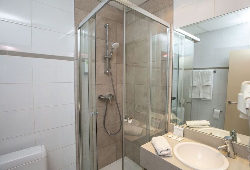 اتاق استاندارد یک نفره, Safestay Brussels Grand Place