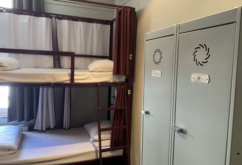 تختخواب در اتاق مشترک, Safestay Brussels Grand Place