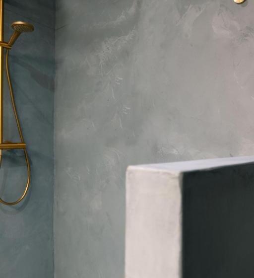 غرفة قياسية, T Sandt