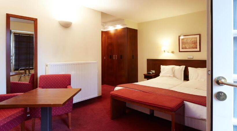 חדר אקזקיוטיב, Ter Driezen