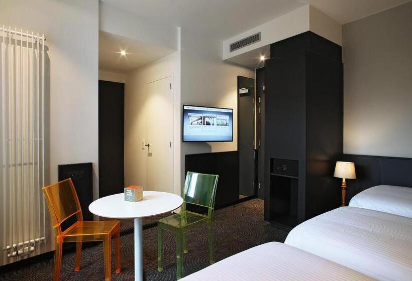 豪华三人间, Van Belle