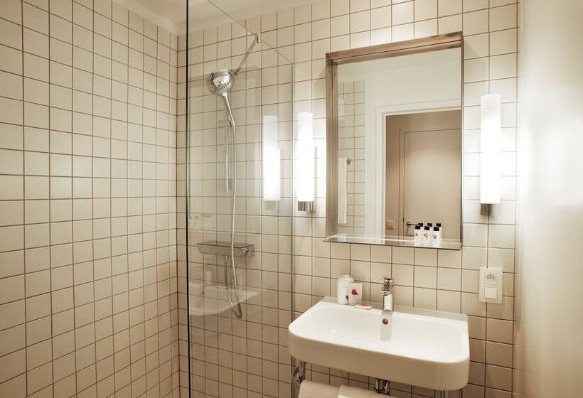 标准三人间, Van Belle