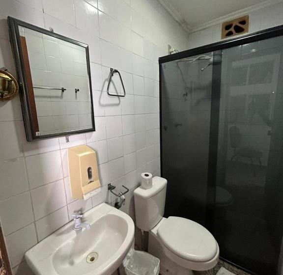 غرفة قياسية, Ana Cassia