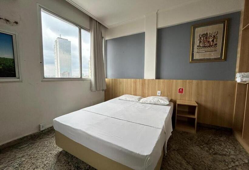 غرفة قياسية, Ana Cassia