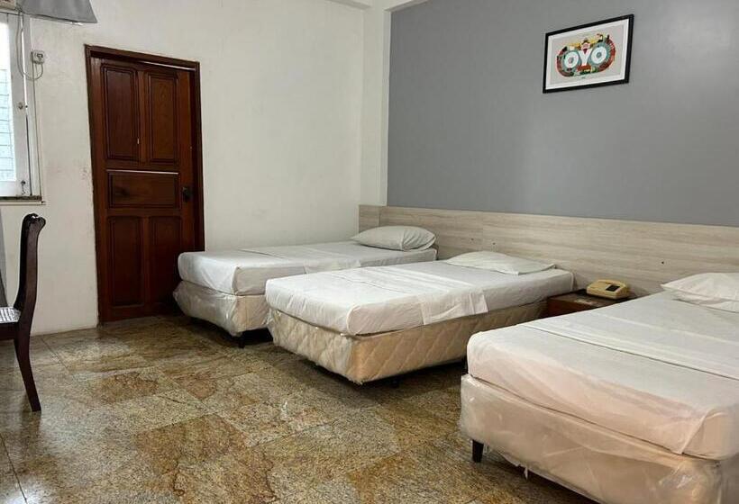 غرفة قياسية رباعية, Ana Cassia