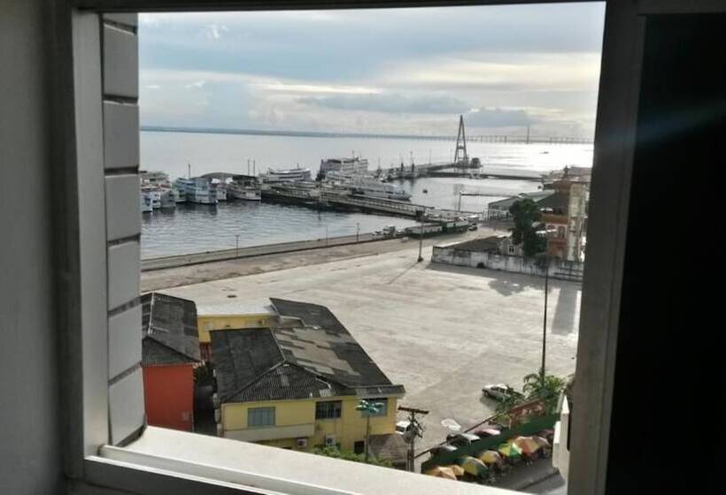 غرفة قياسية, Ana Cassia