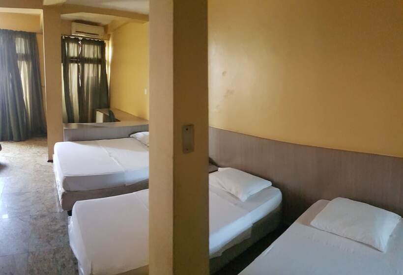 غرفة قياسية ثلاثية, Ana Cassia