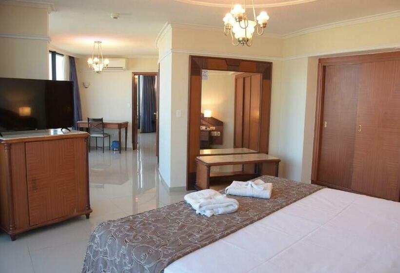 جناح مطل على المدينة, Golden Park Internacional Foz & Convenções